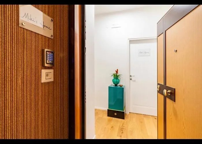 بيت ضيافة Miki's -